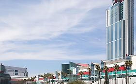リブマックスさきしまコスモタワーホテル